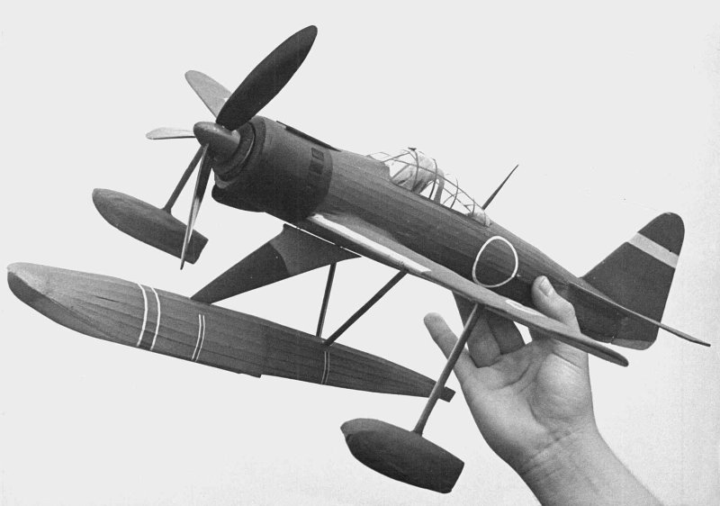  A6M2-N Rufe (building and photo ISim)