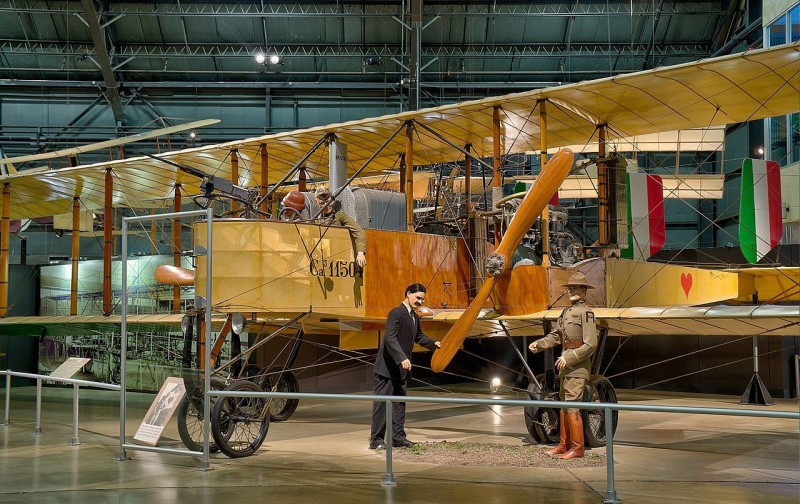 1280px-17_14_061_caproni_CA36.jpg