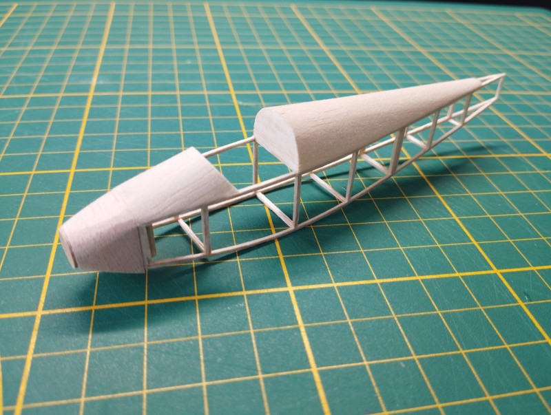 010_fuselage1.jpg