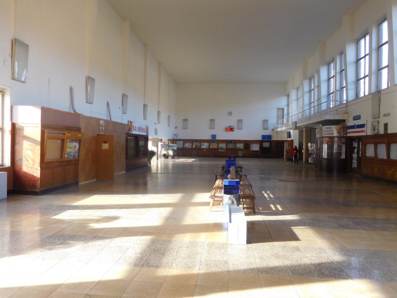 hala nádr. Kr. Pole .JPG