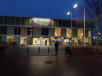 Průčelí haly Arcus sportcentrum ve Wijchenu