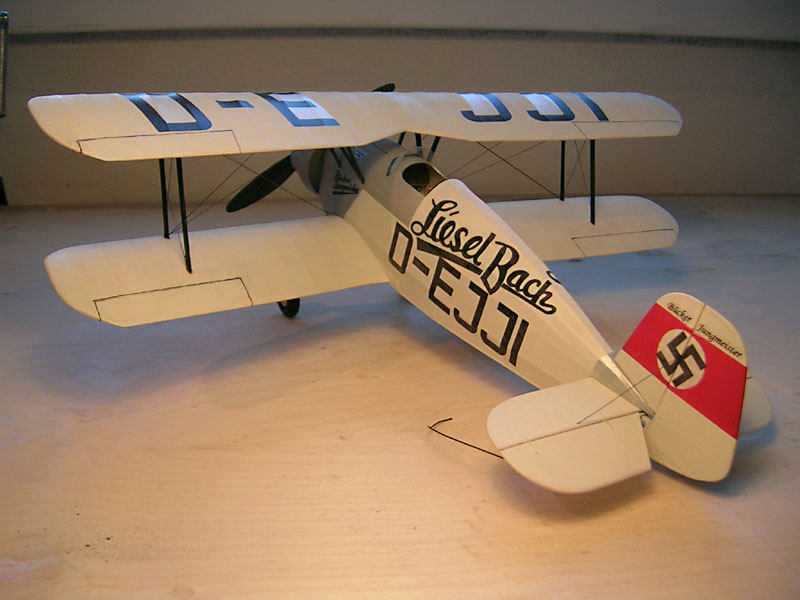 built and photographed by: Adam Jeník